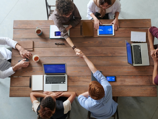 group-of-person-sitting-indoors-3184306