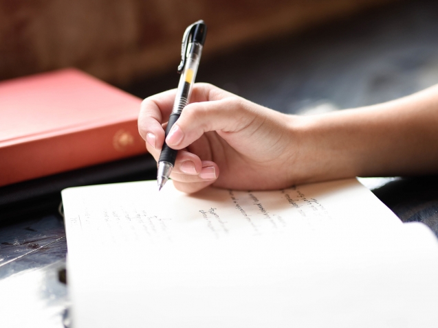 hannah-olinger-8eSrC43qdro-unsplash